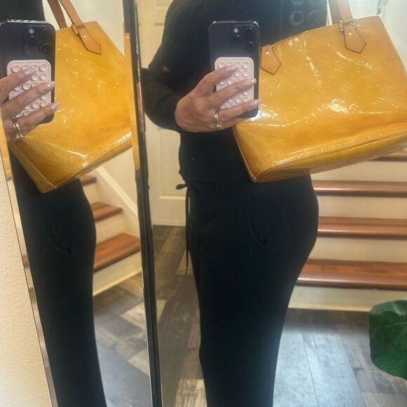 Louis Vuitton Yellow Monogram Vernis Tote Bag - Picture 5 of 17